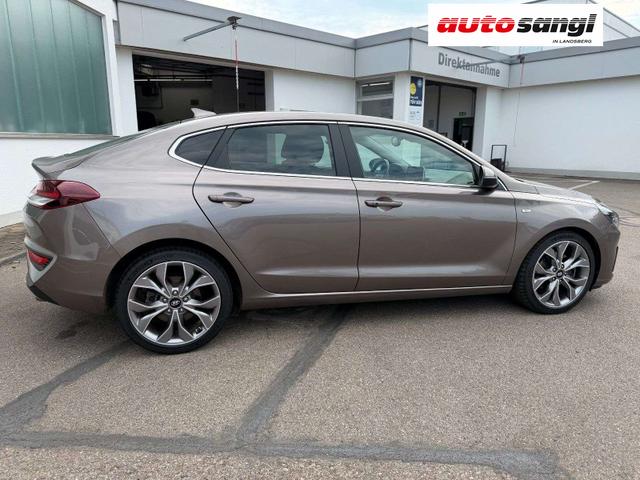 Hyundai i30 1.5 Fastback / PRIME WR 