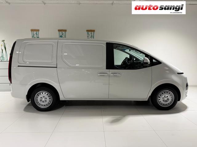 Hyundai Staria Kastenwagen 3 Sitzer