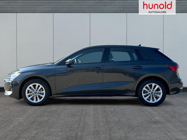 Audi / A3 Sportback / Grau / / / ACC+KAMERA+SHZ+LED+16LM+APP