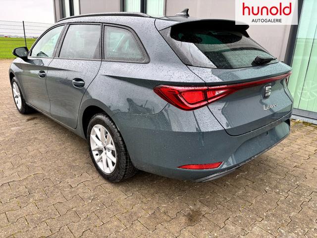 Seat Leon Sportstourer Style 1.5 TSI 115PS, Fjord-Blau, 5 Jahre Garantie, 16" ALU, MATRIX-LED, Privacy-Glas, Winter-Paket, 3-Zonen-Climatronic, ParkAssist, Parksensoren v/h, R&uuml;ckfahrkamera, Radio 10,4" + Full-Link, Tempomat, M-Lederlenkrad, variabler Ladeboden 