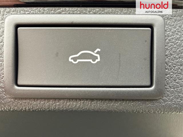 Skoda / Octavia Combi / Schwarz / / / , Beispielbilder, ggf. teilweise mit Sonderausstattung