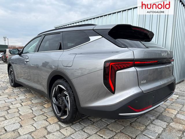 Kia / K4 Sportswagon / Silber / / / , Beispielbilder, ggf. teilweise mit Sonderausstattung