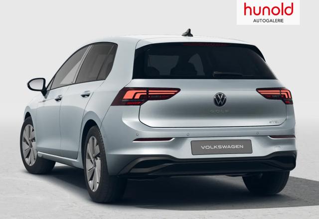 Volkswagen Golf LIFE 8 eTSI Ready2D ParkAs+ SHZ PrivG 17Z KeyL 