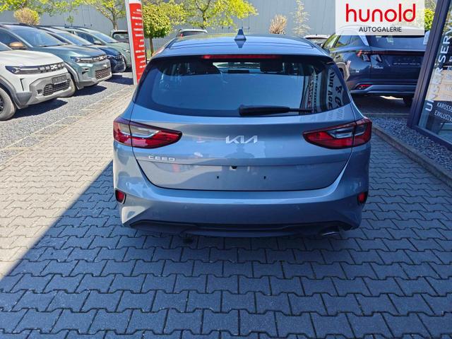 Kia Ceed Spin 1.5 T-GDI AT Kamera*Sitzheizung*APP*Navi 