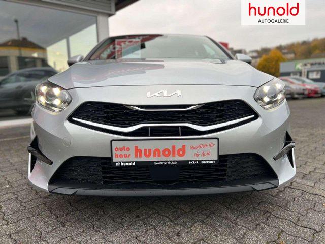Kia Ceed / cee d 1.5 T-GDI Vision + KOMF AUTO 