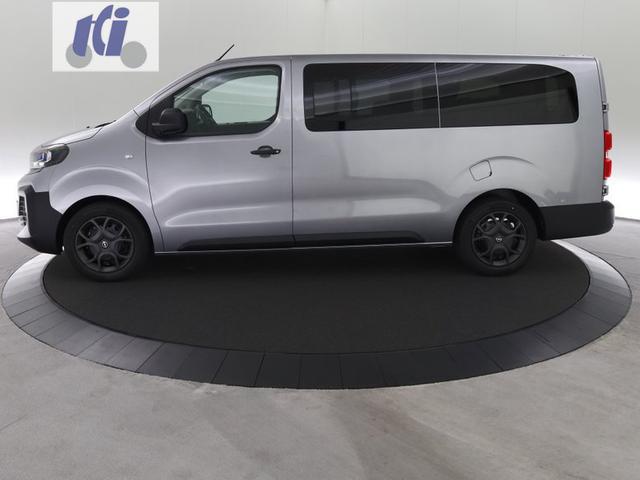 Opel Vivaro Kombi 9-Sitzer Lang 2.0 Diesel 8-Gang Automatikgetriebe 
