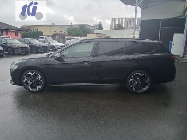 Skoda Superb Combi Sportline 2.0 TSI 7-Gang-DSG 4x4 