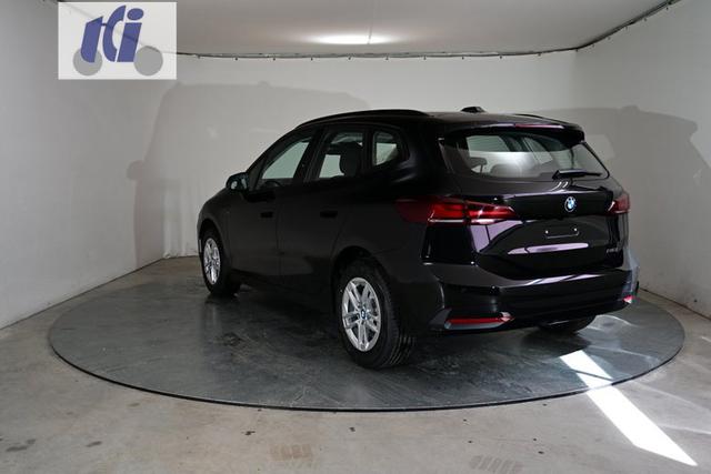 BMW 2er Active Tourer Serie 1.5 7-Gang Steptronic 