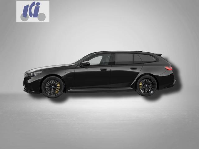 BMW M5 Touring 4.4 8-Gang Steptronic xDrive 