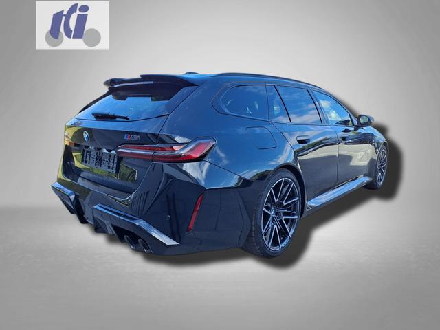 BMW M5 Touring 4.4 8-Gang Steptronic xDrive 