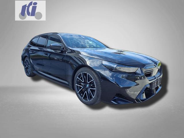 BMW M5 Touring 4.4 8-Gang Steptronic xDrive 