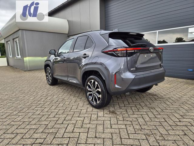 Toyota Yaris Cross 1.5VVT-iE 130PS Automatik Teamplayer Klimaautomatik Sitzheizung Lenkradheizung PDC v+h Rückf.Kamera 17-LM abged.Scheiben 2xKeyless DAB+ Bluetooth Touchscreen Apple CarPlay Android Auto 