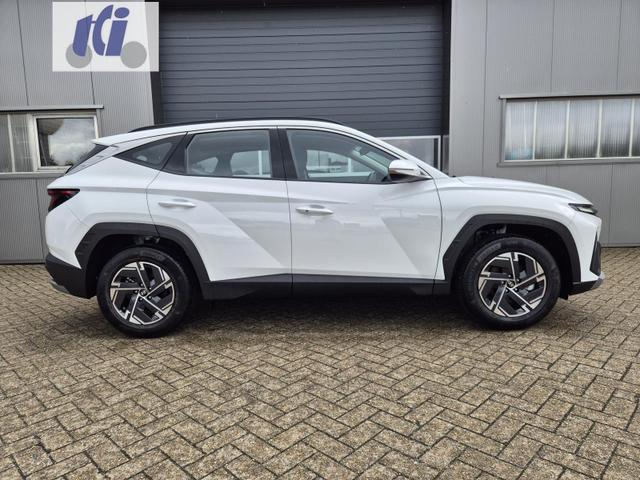 Hyundai TUCSON 1.6 T-GDI 160PS Sitzheizung Lenkradheizung Klimaautomatik Navi 12,3"-Touchscreen DAB+ wireless Apple CarPlay + Android Auto PDC v+h Rückf.Kamera 2xKeyless 17-LM 