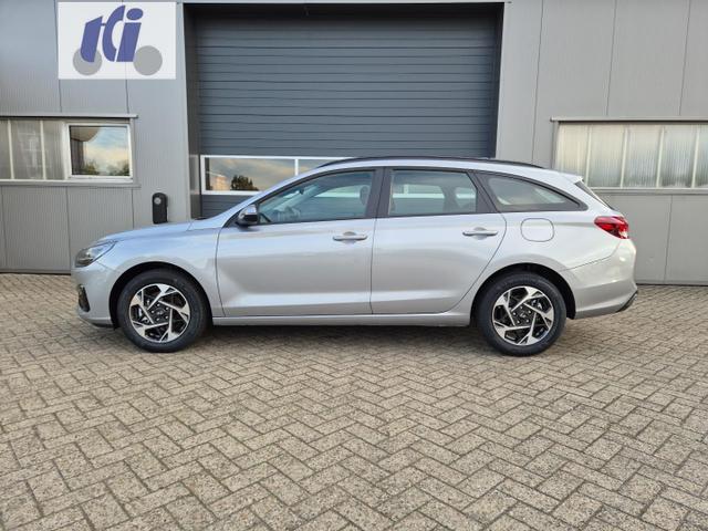 Hyundai i30 Kombi 1.5 T-GDI 95PS Sitzheizung Lenkradheizung Klima Tempomat Navi Apple CarPlay + Android Auto PDC v+h Rückf.Kamera 16-LM 