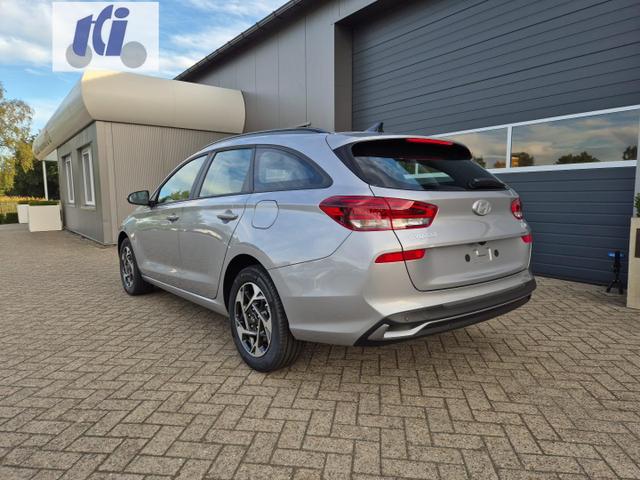 Hyundai i30 Kombi 1.5 T-GDI 95PS Sitzheizung Lenkradheizung Klima Tempomat Navi Apple CarPlay + Android Auto PDC v+h Rückf.Kamera 16-LM 