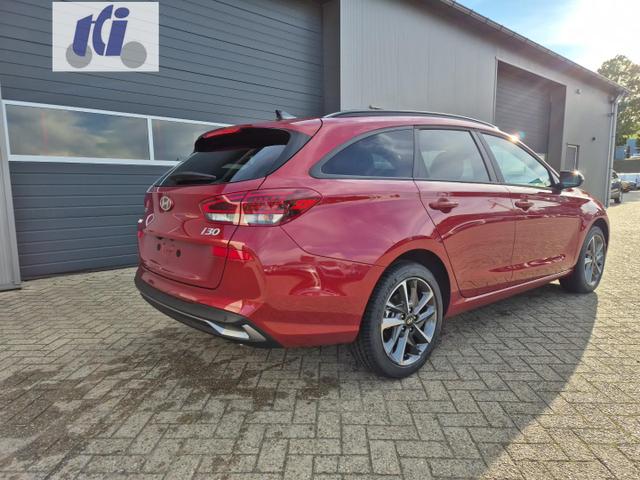 Hyundai i30 Kombi 1.5 T-GDI 95PS Sitzheizung Lenkradheizung Klimaautomatik Tempomat Navi Apple CarPlay + Android Auto PDC v+h Rückf.Kamera 17-LM 