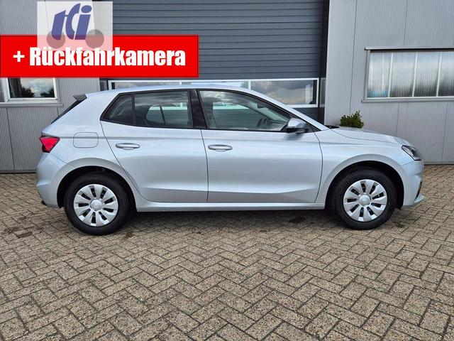 Skoda Fabia 1.0 TSI 115PS DSG Selection 5-türig Rückf.Kamera Parksensoren Sitzheizung Multifunktionslenkrad Klima Skoda-Radio Bluetooth Touchscreen Tempomat Nebelsch. Apple CarPlay + Android Auto 