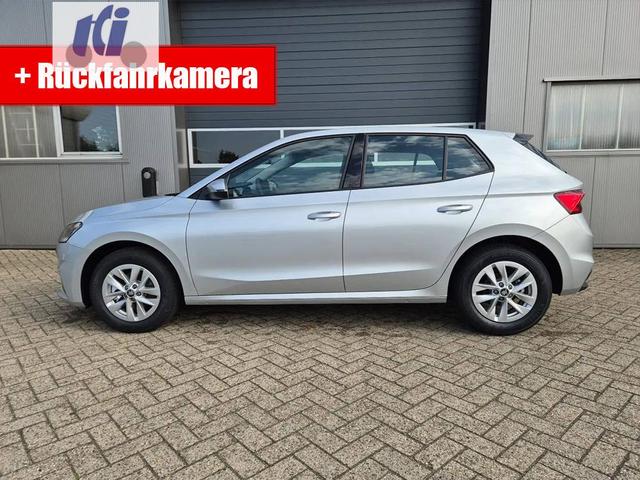 Skoda Fabia 1.0 TSI 115PS DSG Selection 5-türig 15"LM Rückf.Kamera Parksensoren Sitzheizung Multifunktionslenkrad Klima Skoda-Radio Bluetooth Touchscreen Tempomat Nebelsch. Apple CarPlay + Android Auto 