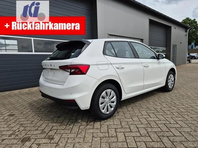 Skoda Fabia 1.0 TSI 115PS DSG Selection 5-türig Rückf.Kamera Parksensoren Sitzheizung Multifunktionslenkrad Klima Skoda-Radio Bluetooth Touchscreen Tempomat Nebelsch. Apple CarPlay + Android Auto 