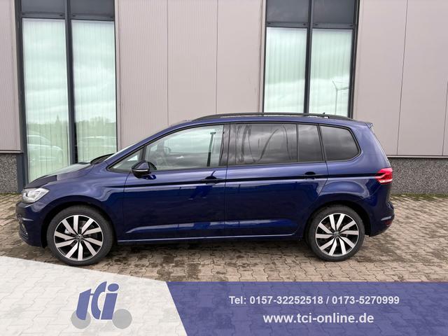 Volkswagen Touran - Highline 1.5 TSI 150 PS, 16" Alu, Climatronic, Alarmanlage, Parksensoren vo/hi, Radio Ready Discover 8", ACC Tempomat, Nebelscheinwerfer, Dachreling silber, M-Lederlenkrad, Digital Cockpit Pro