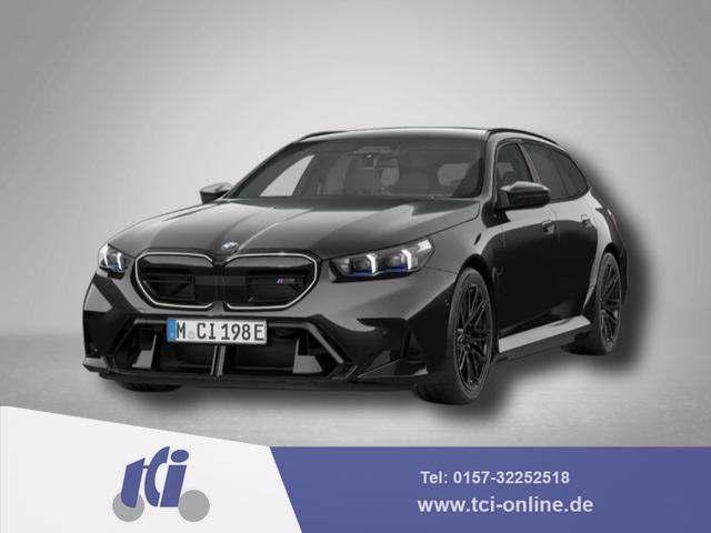 BMW M5 - Touring 4.4 8-Gang Steptronic xDrive