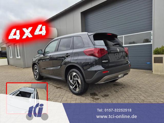Suzuki Vitara - Comfort+ 129PS HYBRID 4x4 ALLGRIP 1.4 Boosterjet Allrad elektr. PanoDach Teilleder mit Alcantara Navi Klimaautomatik Sitzheizung ACC PDC v+h Rückf.Kamera Suzuki-Radio Apple CarPlay Android Auto Touchscreen 2xKeyless 17-LM