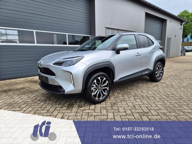 Toyota Yaris Cross - 1.5VVT-iE 130PS Automatik Teamplayer Klimaautomatik Sitzheizung Lenkradheizung PDC v+h Rückf.Kamera 17-LM abged.Scheiben 2xKeyless DAB+ Bluetooth Touchscreen Apple CarPlay Android Auto