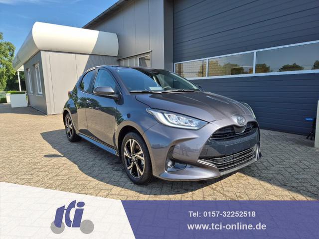 Toyota Yaris - 1.5VVT-iE 116PS Automatik Teamplayer Klimaautomatik Sitzheizung Lenkradheizung Rückf.Kamera 16-LM abged.Scheiben 2xKeyless DAB+ Bluetooth Touchscreen Apple CarPlay Android Auto ACC
