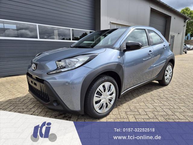 Toyota Aygo X - 1.0 VVT-i 72PS Business Edition Sitzheizung AbstandsTempomat Multifunktionslenkrad Klima Radio Bluetooth Touchscreen wireless Apple CarPlay + Android Auto