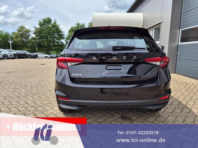 Skoda Fabia - 1.0 TSI 115PS DSG Selection 5-türig Rückf.Kamera Parksensoren Sitzheizung Multifunktionslenkrad Klima Skoda-Radio Bluetooth Touchscreen Tempomat Nebelsch. Apple CarPlay + Android Auto