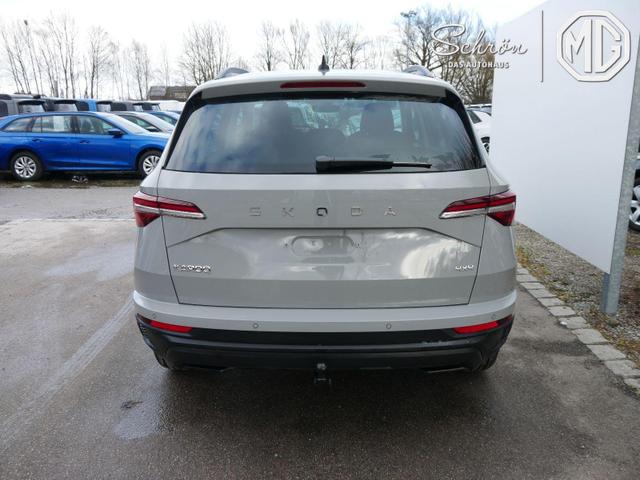 Skoda Karoq Selection 2.0 TDI DSG 4x4 4x4*AHK*TEMPOMAT*SMARTLINK*KLIMAAUTOMATIK*SHZ*LED 