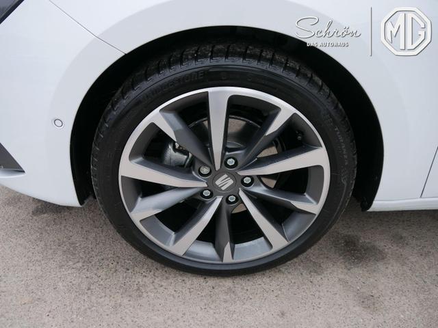 SEAT Leon FR 2.0 TDI DSG*RFK*NAVI*TEMPOMAT*TRAVEL ASSIST* FULL LINK* KEYLESS-GO* 