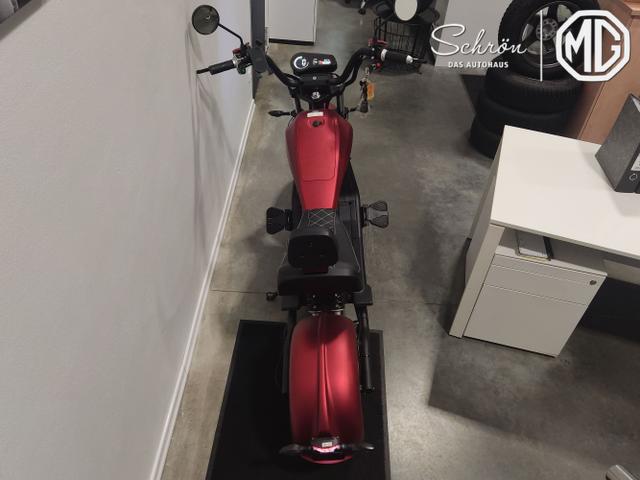 Futura / Chopper E-Roller / Rot / / / 