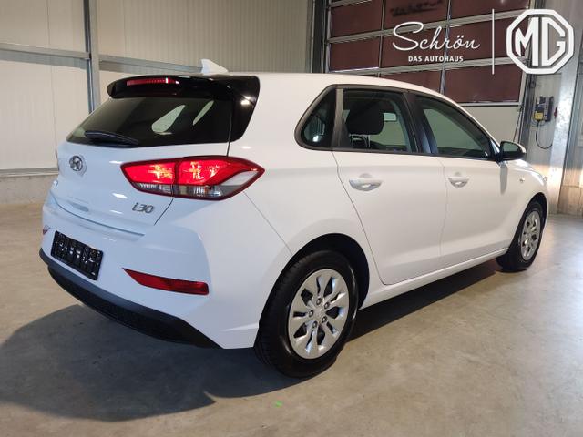 Hyundai / i30 / Weiß / / / 