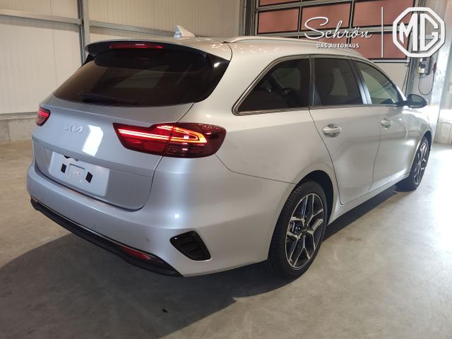 Kia / Ceed Sportswagon / Silber / / / , Beispielbilder, ggf. teilweise mit Sonderausstattung