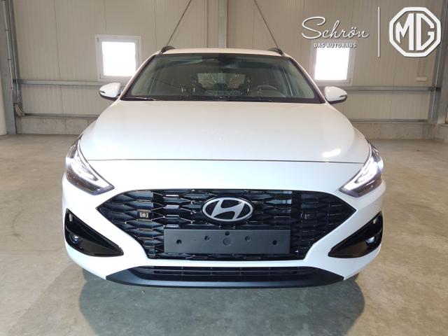 Hyundai / i30 Kombi / Weiß / / / , Beispielbilder, ggf. teilweise mit Sonderausstattung