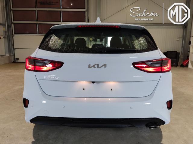 Kia / Ceed Sportswagon / Weiß / / / , Beispielbilder, ggf. teilweise mit Sonderausstattung