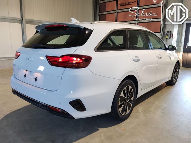 Kia / Ceed Sportswagon / Weiß / / / , Beispielbilder, ggf. teilweise mit Sonderausstattung