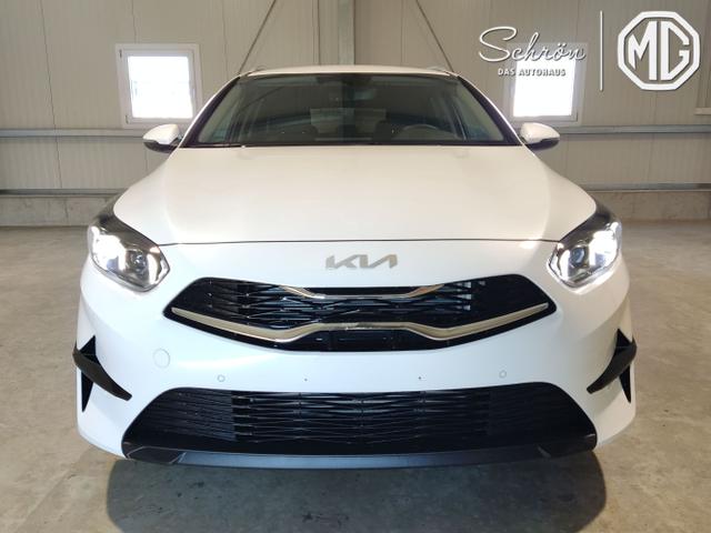 Kia / Ceed Sportswagon / Wei&szlig; / / / , Beispielbilder, ggf. teilweise mit Sonderausstattung