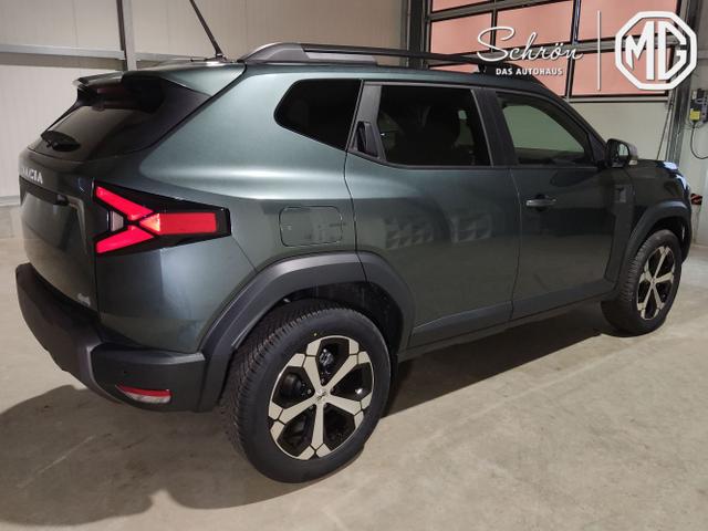 Dacia / Duster / Gr&uuml;n / / / , Beispielbilder, ggf. teilweise mit Sonderausstattung