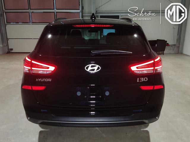 Hyundai / i30 Kombi / Schwarz / / / , Beispielbilder, ggf. teilweise mit Sonderausstattung