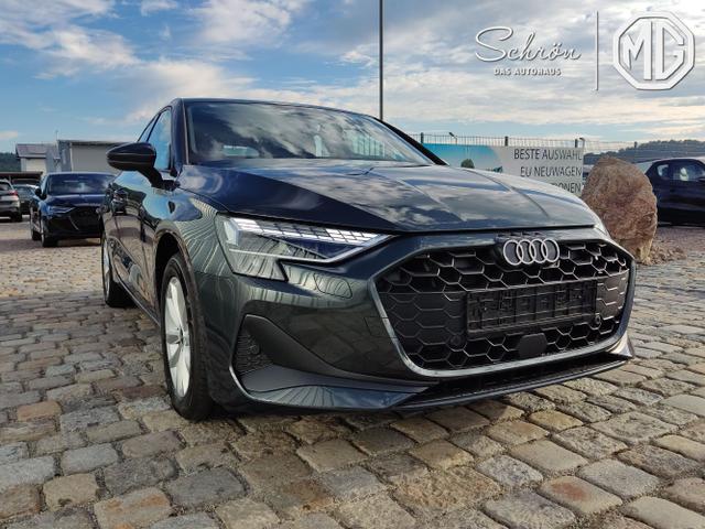 Audi / A3 Sportback / Grau / / / 