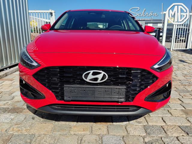 Hyundai / i30 / Rot / / / , Beispielbilder, ggf. teilweise mit Sonderausstattung