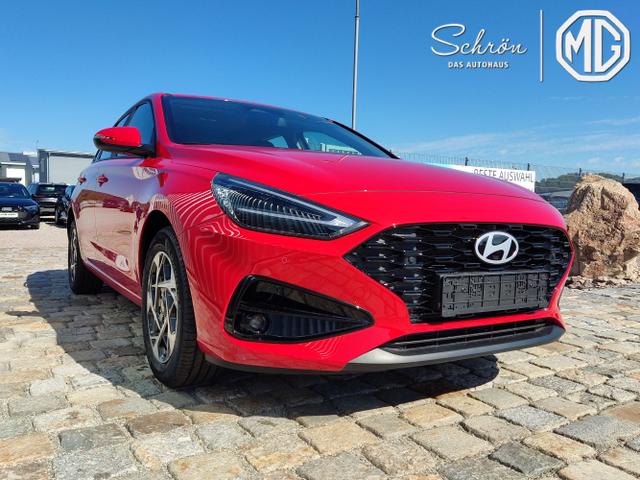 Hyundai / i30 / Rot / / / , Beispielbilder, ggf. teilweise mit Sonderausstattung