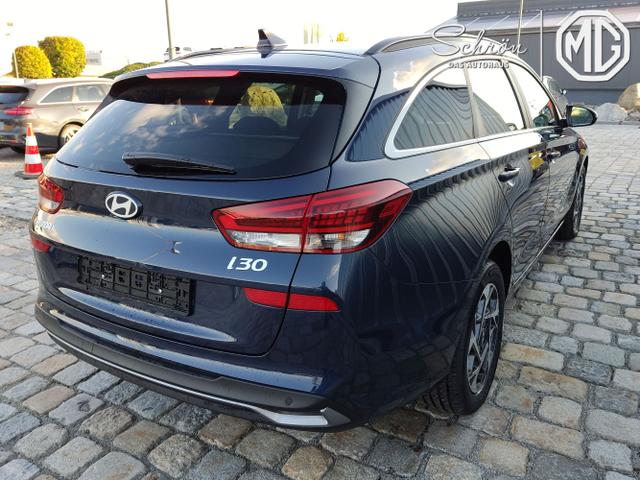 Hyundai / i30 Kombi / Blau / / / , Beispielbilder, ggf. teilweise mit Sonderausstattung