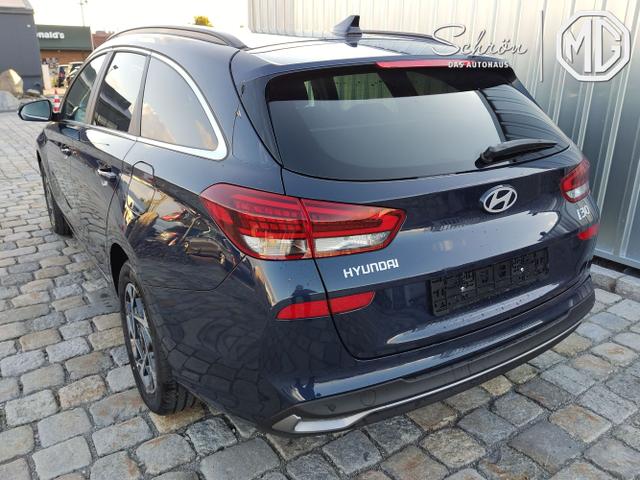 Hyundai / i30 Kombi / Blau / / / , Beispielbilder, ggf. teilweise mit Sonderausstattung