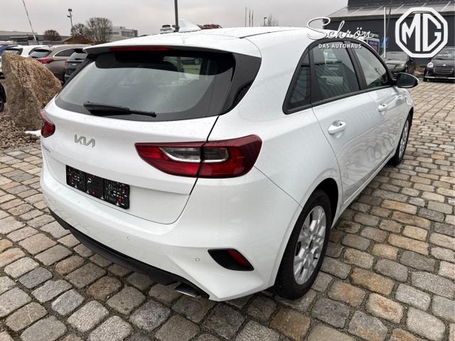 Kia / Ceed / Wei&szlig; / / / 