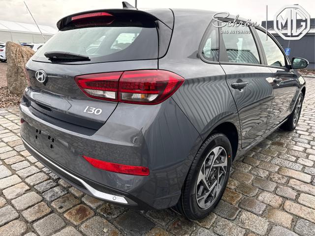 Hyundai / i30 / Grau / / / 