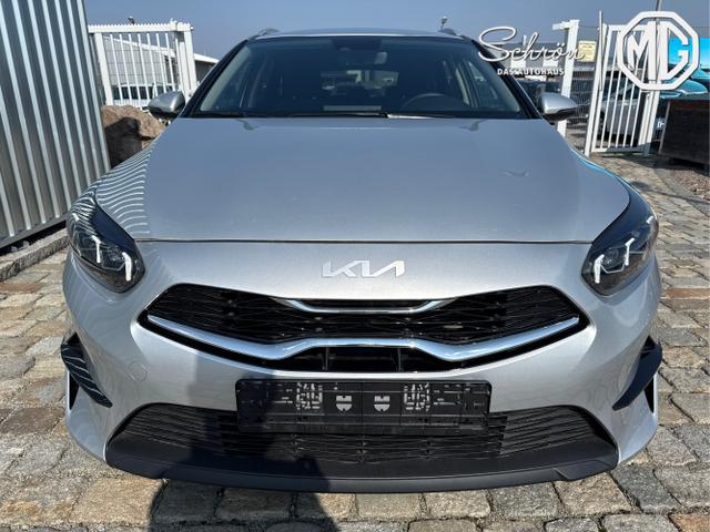 Kia / Ceed / Silber / / / , Beispielbilder, ggf. teilweise mit Sonderausstattung