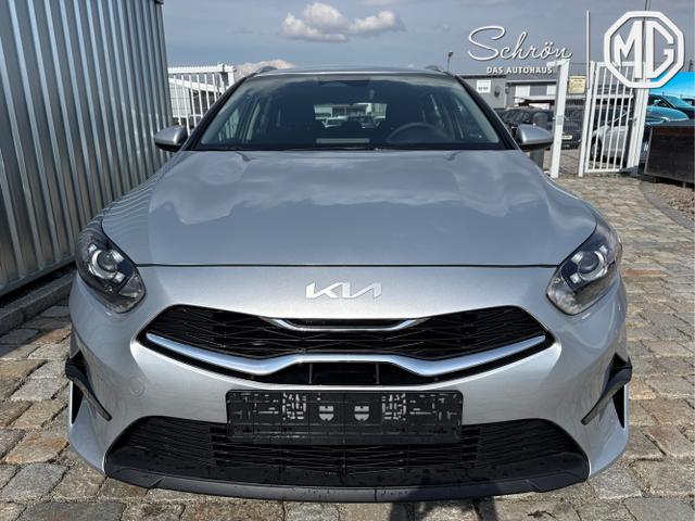 Kia / Ceed / Silber / / / , Beispielbilder, ggf. teilweise mit Sonderausstattung